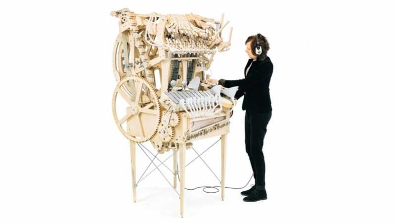 Büyülü "müzik makinası" internetin yeni fenomeni oldu!