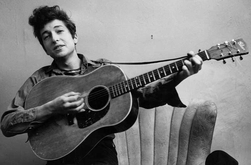 Nobel Edebiyat Ödülü Bob Dylan'a Verildi