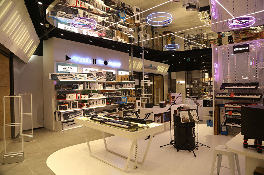 Zuhal Konsept 01Burda AVM Adana