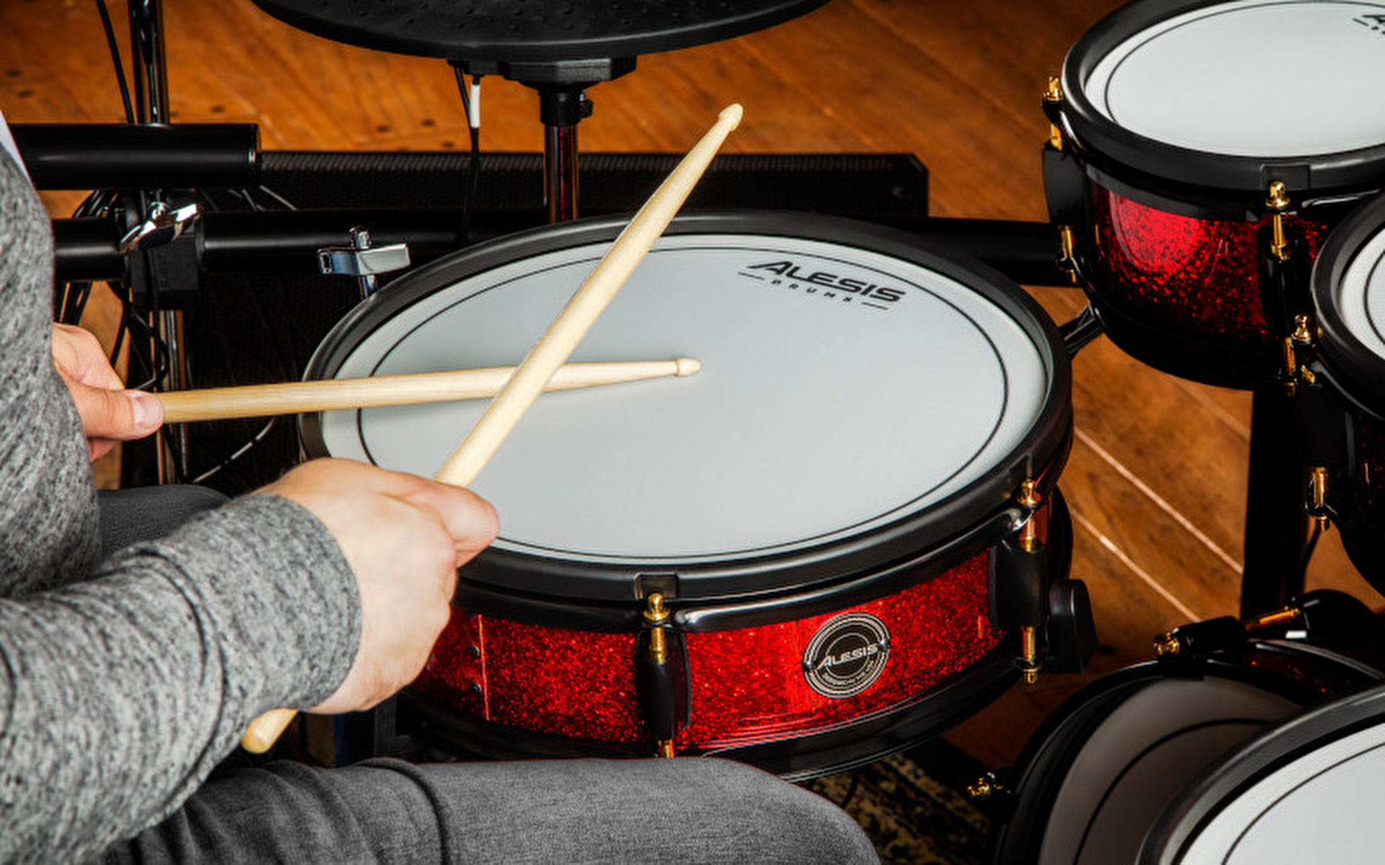 Alesis strike kit electronic drum set hot sale