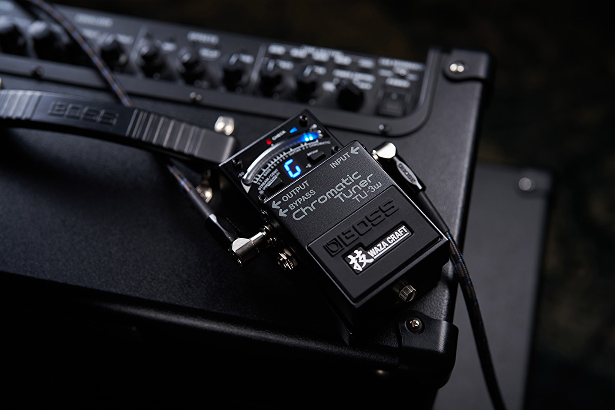 BOSS TU-3W Waza Craft Chromatic Tuner / Akort Cihazı Fiyatı