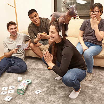 KIKKERLAND Keçi Yogası Eğlenceli Doğum Günü ve Parti Oyunu