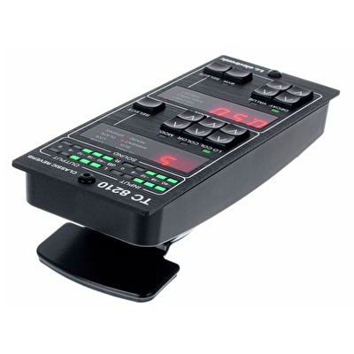 TC Electronic TC8210-DT Reverb Plug-In Hardware Kontrol Cihazı