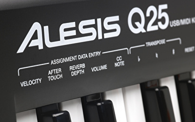 Alesis Q25 / 25 Tuş MIDI Klavye