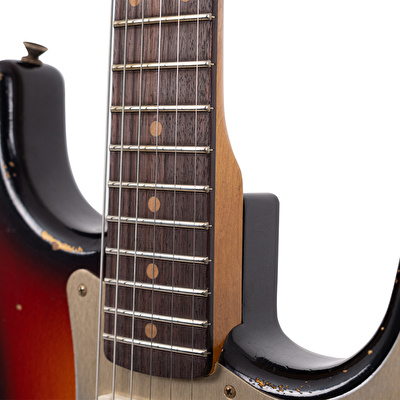 Fender Custom Shop Limited Edition 1959 Stratocaster Heavy Relic Roasted Akçaağaç Klavye Wide Fade 3 Color Sunburst Elektro Gitar