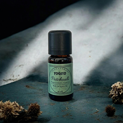 YOGIXO %100 Saf Uçucu Yağ - Patchouli - Pogostemon Cablin 10ml