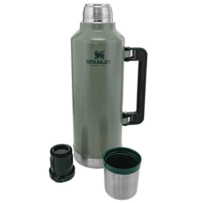 STANLEY The Legendary Classic Bottle 2.3L / 2.5QT - Hammertone Green Matara