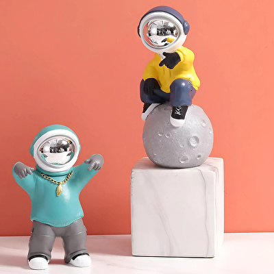 GIFTPOINT Astronot Ay Oturan Sarı 1/S