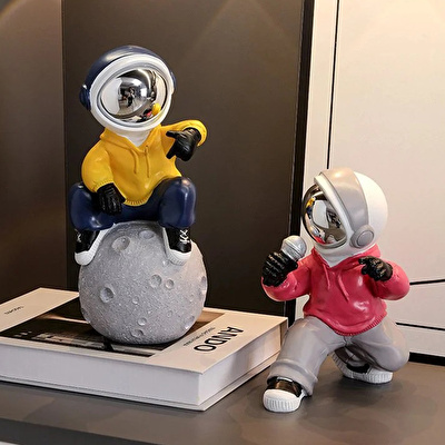GIFTPOINT Astronot Ay Oturan Sarı 1/S