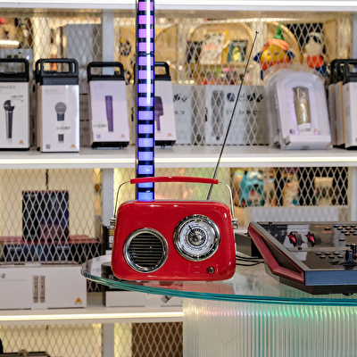 KOZMOS FB-R302-RD Kırmızı Retro Radyo ve Bluetooth Hoparlör