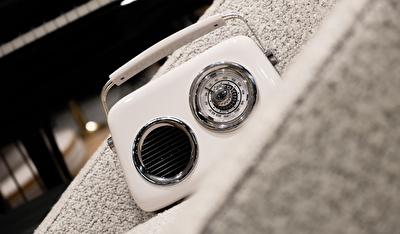 KOZMOS FB-R302-WH Beyaz Retro Radyo ve Bluetooth Hoparlör