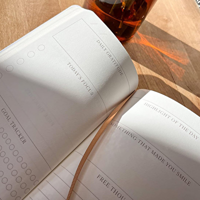 DESIGNWORKS INK Tükenmez Kalemli Defter - Brings You Joy