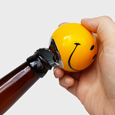 SUCK UK Smiley Şişe Açacağı