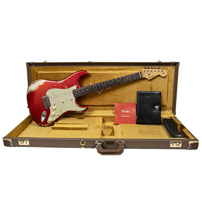 Fender Custom Shop Limited Edition 1962 Stratocaster Heavy Relic Gülağacı Klavye Candy Apple Red Elektro Gitar