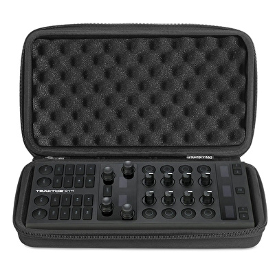 UDG U8503BL Creator NI Traktor Z1 MK2/ X1 MK3 Hardcase Black