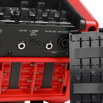 BOSS CUBE-ST2-R Cube Street Monitor Amfi