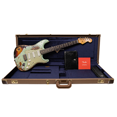 Fender Custom Shop 1961 Stratocaster Super Heavy Relic Aged Surf Green Over 3 Renk Sunburst Elektro Gitar