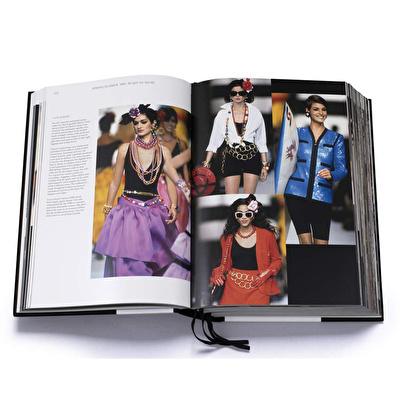 Chanel Catwalk The Complete Collections