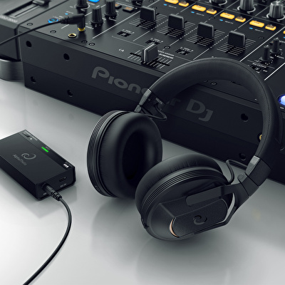 PIONEER DJ by ALPHATHETA HDJ-F10-TX Profesyonel Kablosuz DJ Kulaklığı ve Transmitter