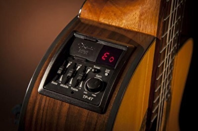 TAKAMINE GC5CE LH NAT Solak Elektro Klasik Gitar