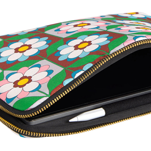 WOUF Kaleido Ipad Sleeve