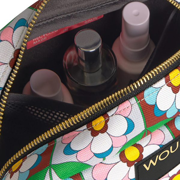 WOUF Kaleido Toiletry Bag