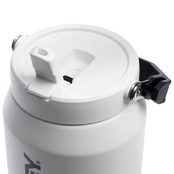STANLEY The IceFlow Flip Straw 2.0 Jug 1.90L / 64oz Chalk