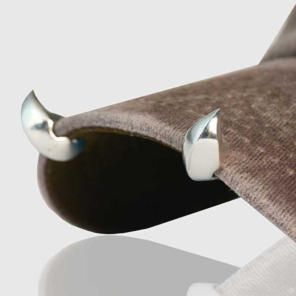 STUDIO NOID Pirinç Üzeri Antik Oksit Kaplama - Gold Horn Şapka Aksesuarı