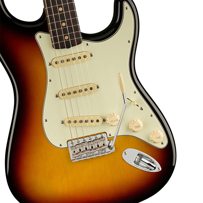 Fender American Vintage II 1961 Stratocaster Gülağacı Klavye 3-Color Sunburst Elektro Gitar