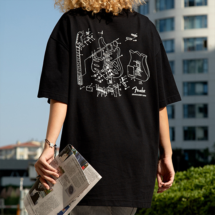 FENDER® Stratocaster Technical Drawing Loose Siyah T-Shirt