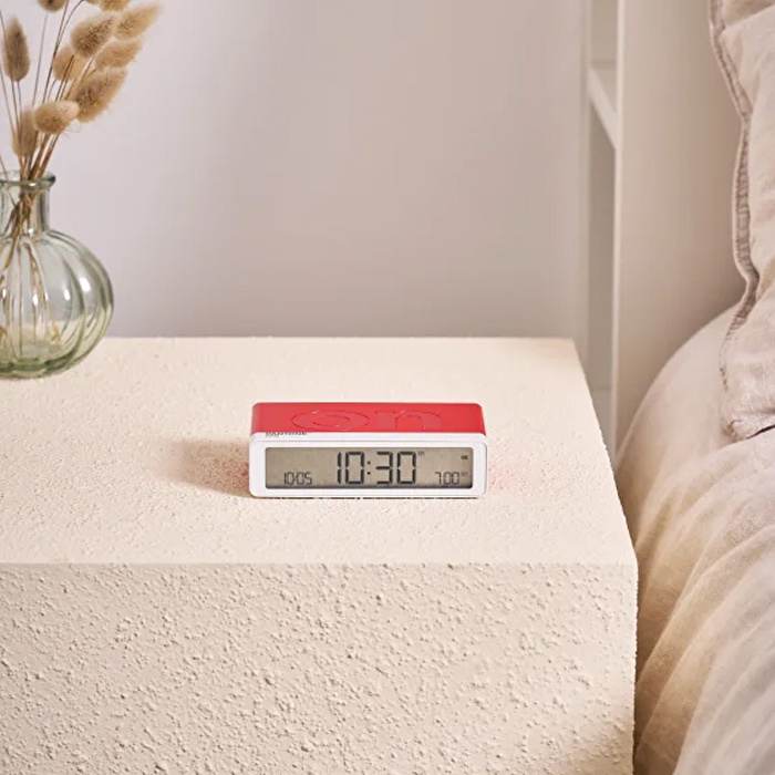LEXON x Pantone Flip Klasik Şarj Edilebilir Alarm Saat Kırmızı