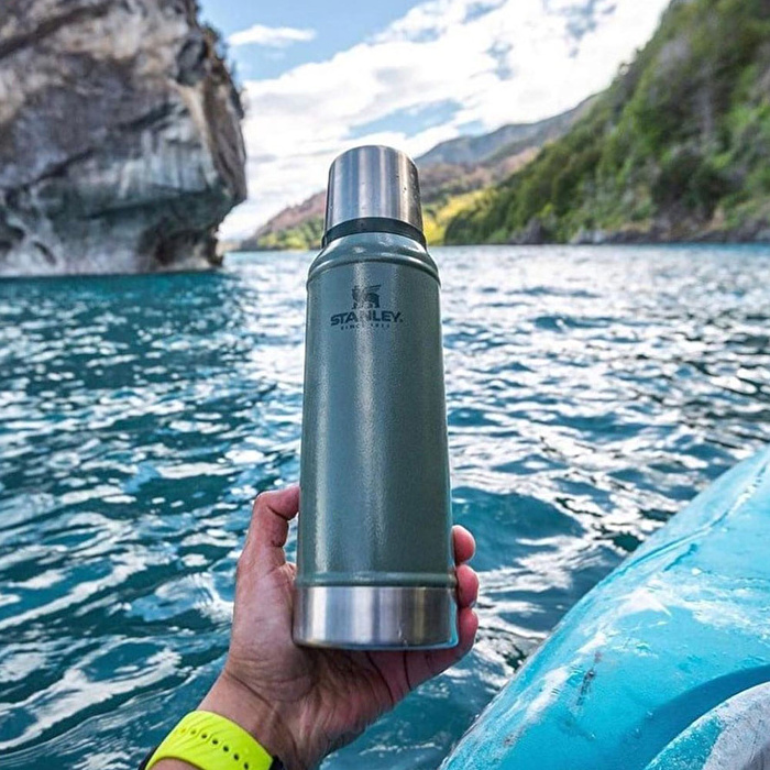 STANLEY 0.75 L Classic Legendary Bottle Hammertone Green - Yeşil Matara