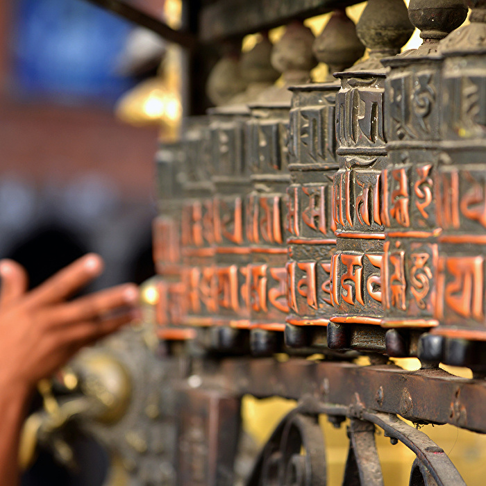 YOGIXO YGX-TDÇMBÇ Tibet El Yapımı Mantra Kabartmalı Çiftli Dua Çarkı Küçük