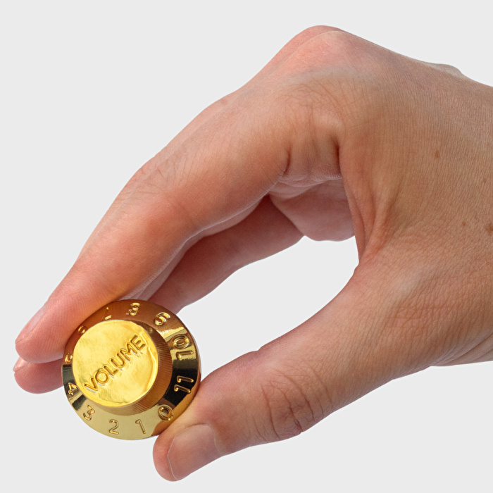 SUCK UK Turn Me On Gold Charm