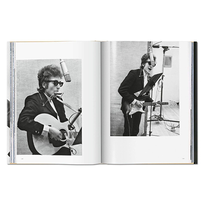 Bob Dylan: A Year and a Day