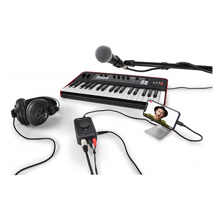 IK Multimedia iRig Stream Pro iPhone, iPad ve Mac/PC için Canlı Yayın Ses Kartı