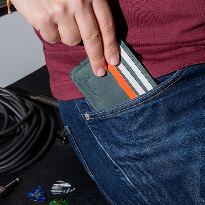 FENDER® Deri Zeytin Yeşili Kartlık