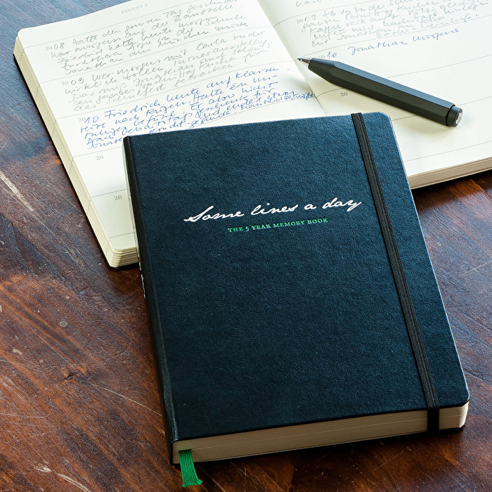 LEUCHTTURM ''Some Lines a Day'' - 5 Yıllık Anı/Hatıra Defteri, Siyah