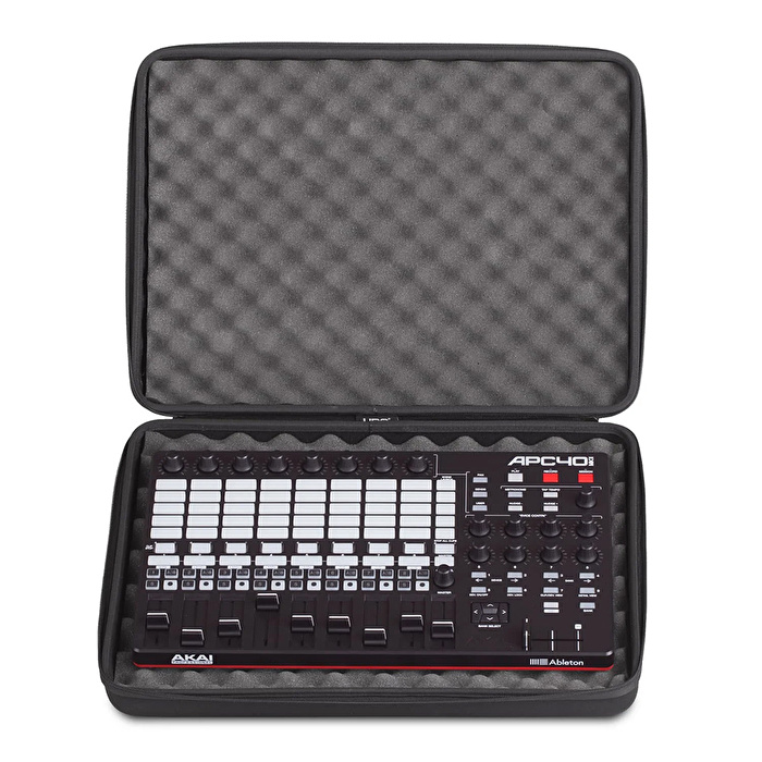 UDG U8301BL Creator Controller Hardcase Medium Black MK2