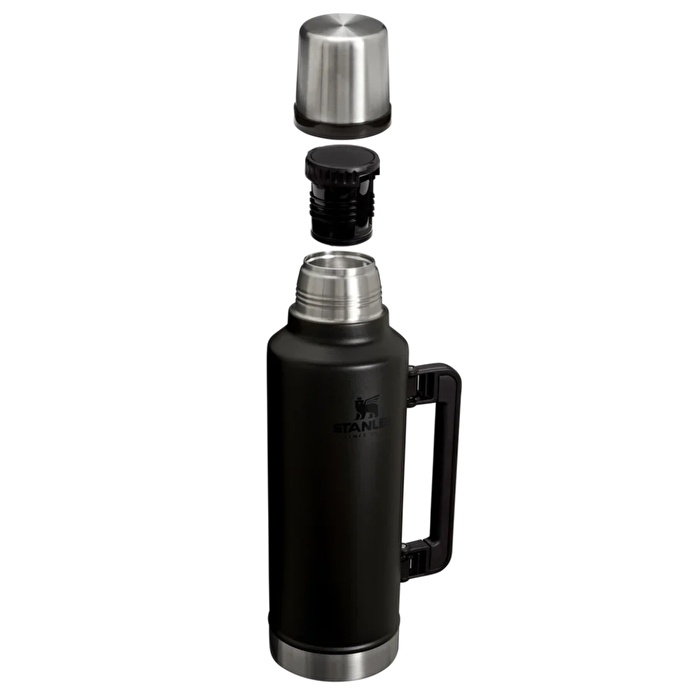 STANLEY The Legendary Classic Bottle 1.9L / 2.0QT Black 2.0