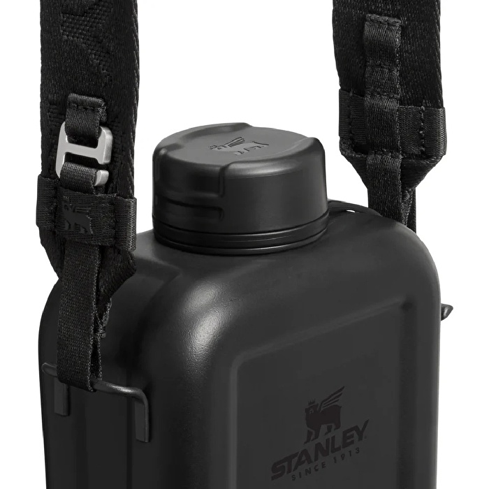 STANLEY The Next X Nature Canteen 0.74L / 25oz Black 2.0