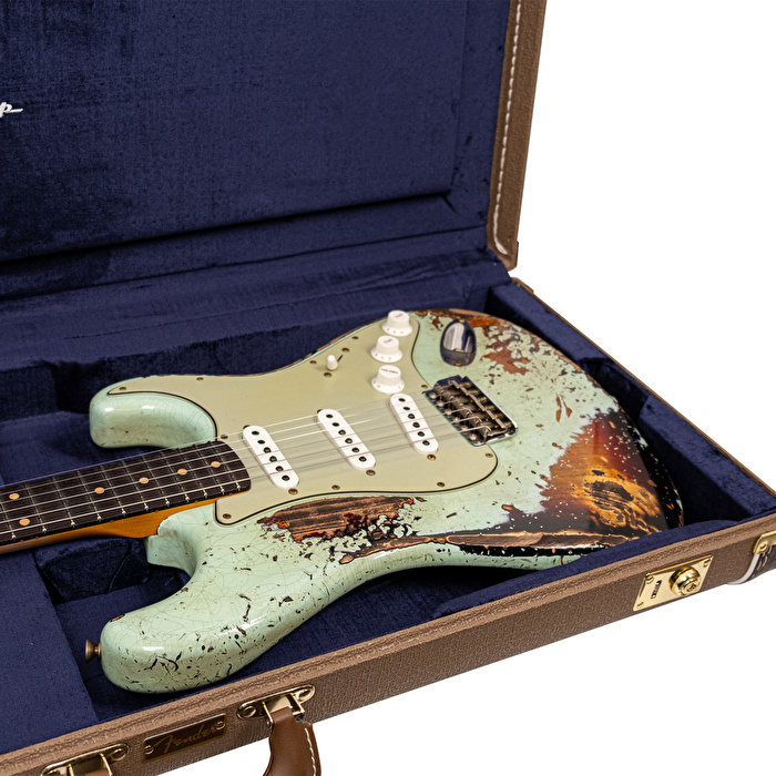 Fender Custom Shop 1961 Stratocaster Super Heavy Relic Aged Surf Green Over 3 Renk Sunburst Elektro Gitar