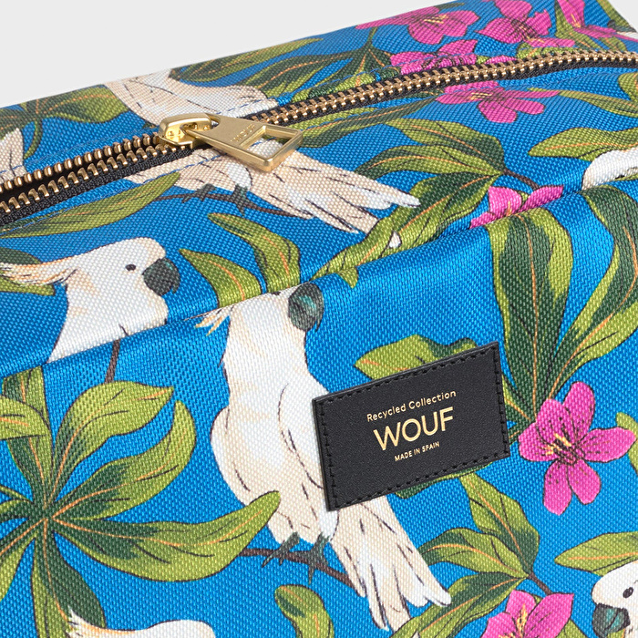 WOUF Gaia Large Toiletry Bag