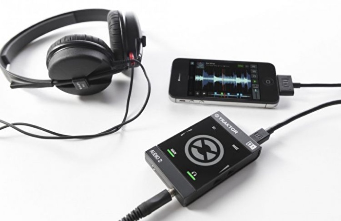 NATIVE INSTRUMENTS TRAKTOR Audio2 Mk2 Ses Kartı